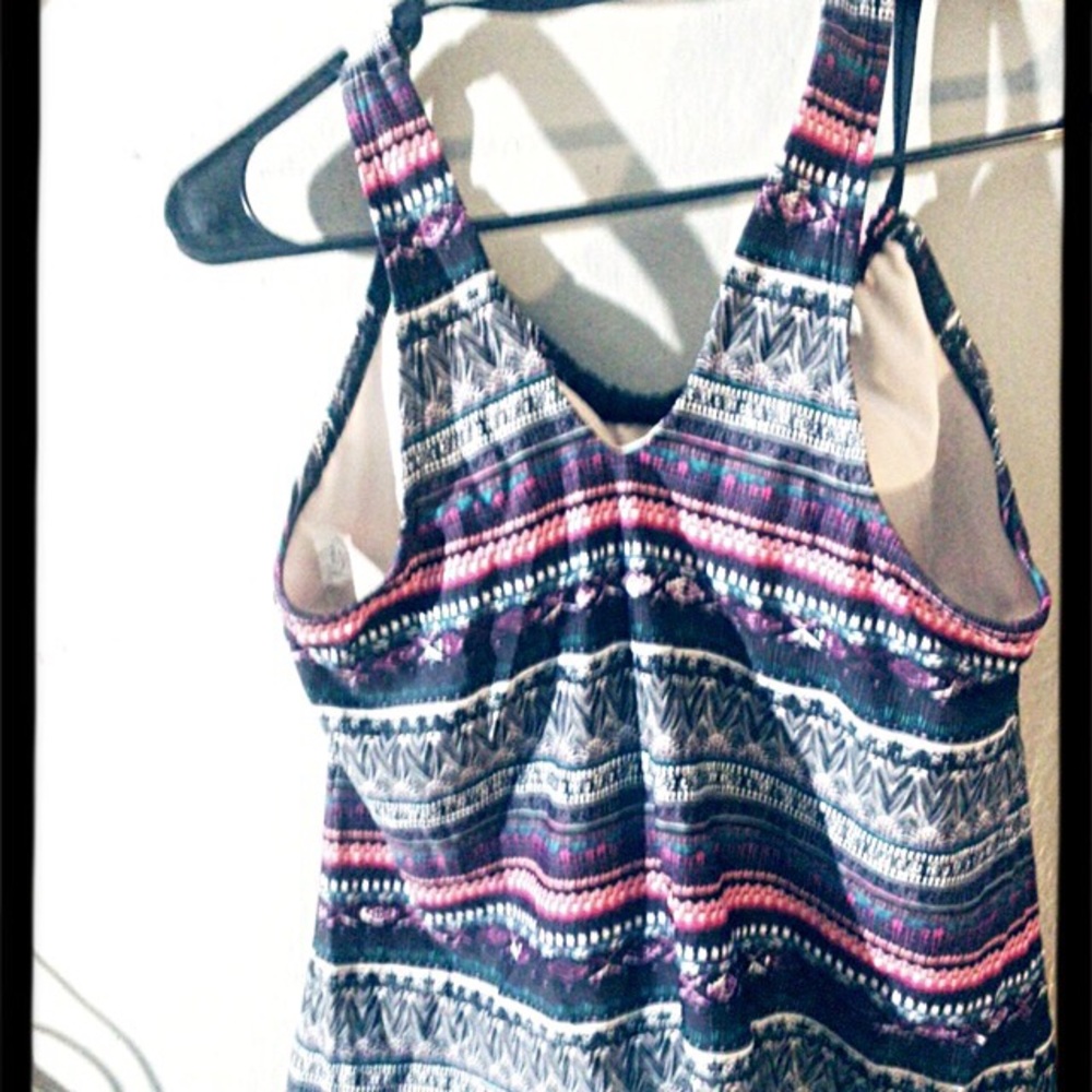 Tank - Picture 3 of 5